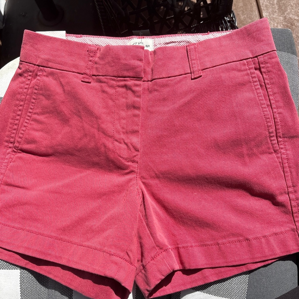 Jcrew women’s chino shorts  {mauve color)